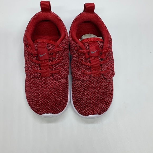 New Nike Roshe One Red Toddler Shoes - Picture 5 of 10